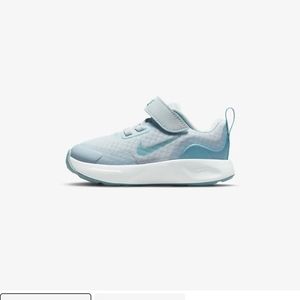Nike toddler shoes